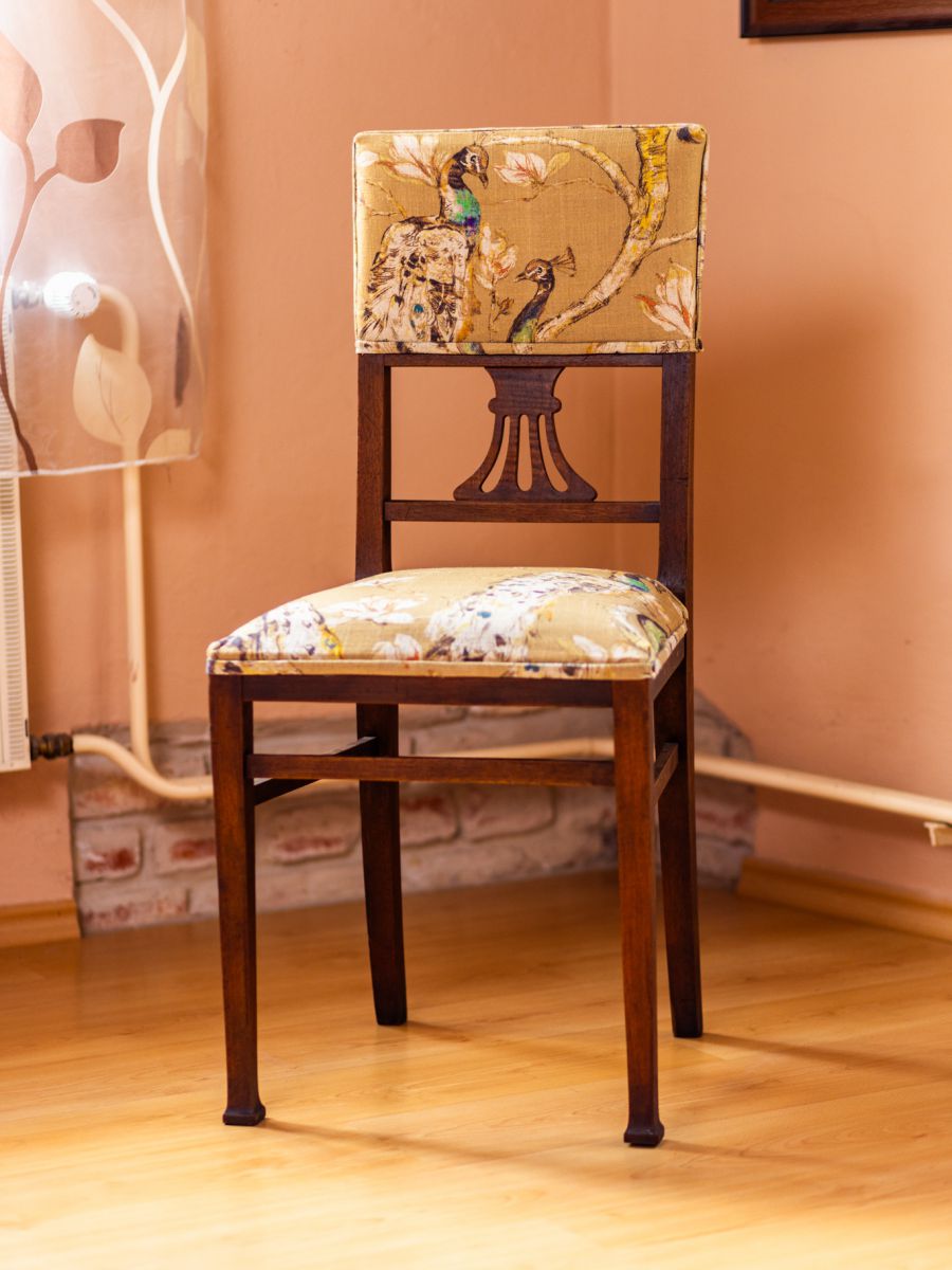 Zrenovované židle, ocenění minulosti - po renovaci