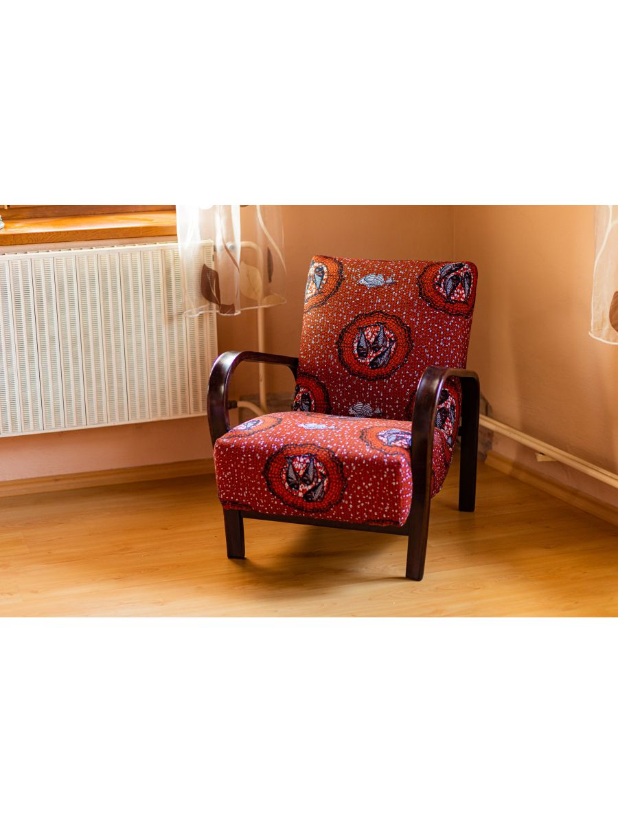 Křeslo nově restaurované - Kropáček a Koželka - po renovaci